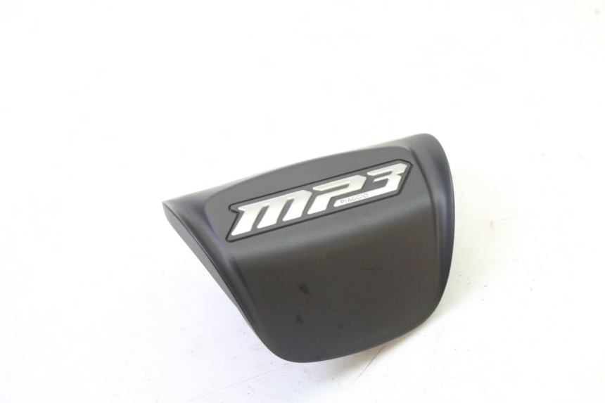 photo de COUVRE GUIDON  PIAGGIO MP3 HPE 310 (2024 - 2025) - Détail de la pièce