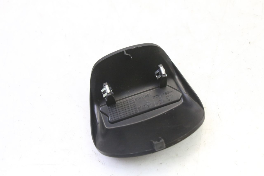 photo de COUVRE GUIDON  PIAGGIO MP3 HPE 310 (2024 - 2025) - Autre angle de vue