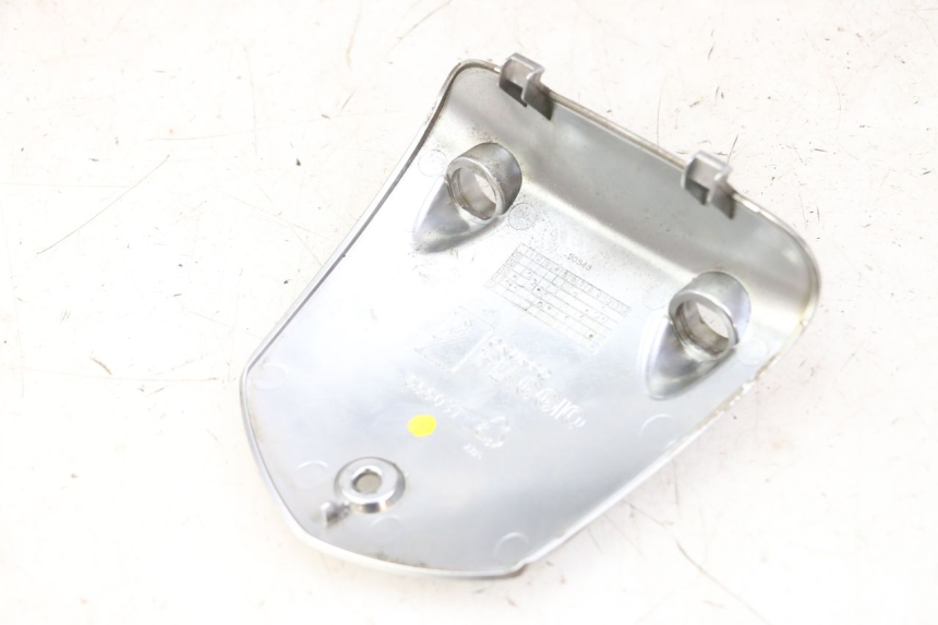 photo de COUVRE GUIDON  PIAGGIO MP3 LT 300 (2010 - 2016) - Détail de la pièce