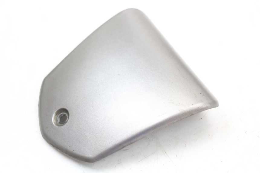 photo de COUVRE GUIDON  PIAGGIO MP3 125 (2006 - 2014) - Détail de la pièce