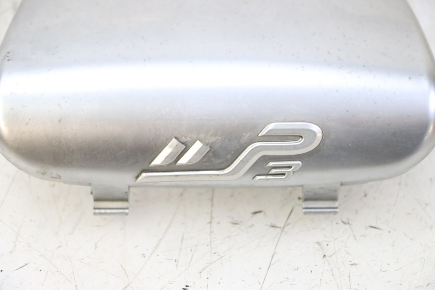 photo de COUVRE GUIDON  PIAGGIO MP3 RL 250 (2006 - 2010) - Points de fixation