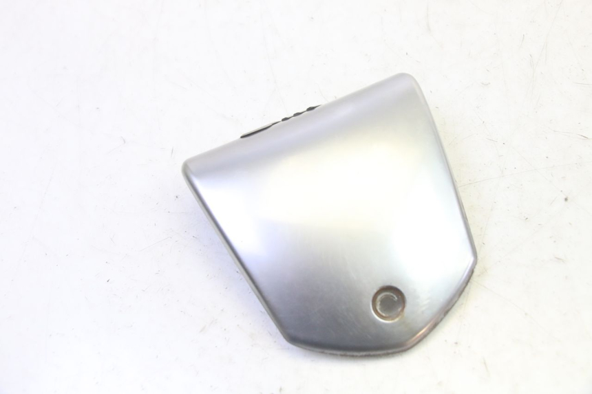 photo de COUVRE GUIDON  PIAGGIO MP3 RL 250 (2006 - 2010) - Détail de la pièce