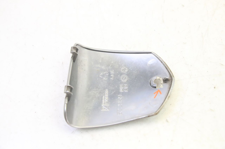 photo de COUVRE GUIDON  PIAGGIO MP3 RL 250 (2006 - 2010) - Zoom état d’usage