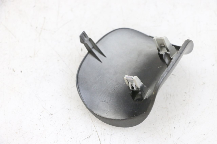 photo de COUVRE GUIDON  PIAGGIO MP3 500 (2016 - 2018) - Détail de la pièce