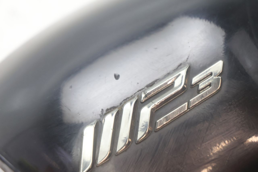 photo de COUVRE GUIDON  PIAGGIO MP3 500 (2016 - 2018) - Autre angle de vue