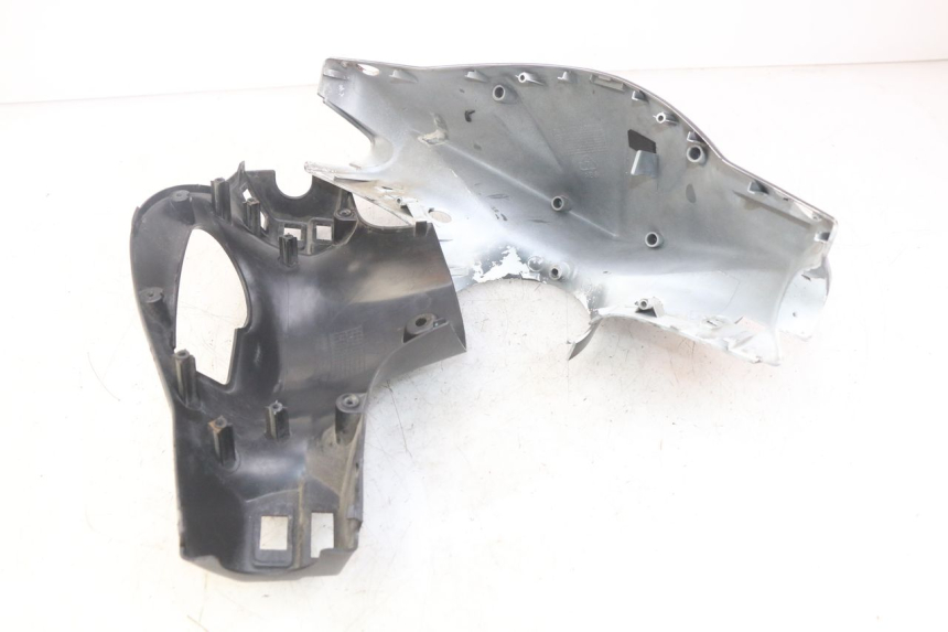 photo de COUVRE GUIDON SYM ORBIT 2 4T 50 (2008 - 2017) - Zoom composants