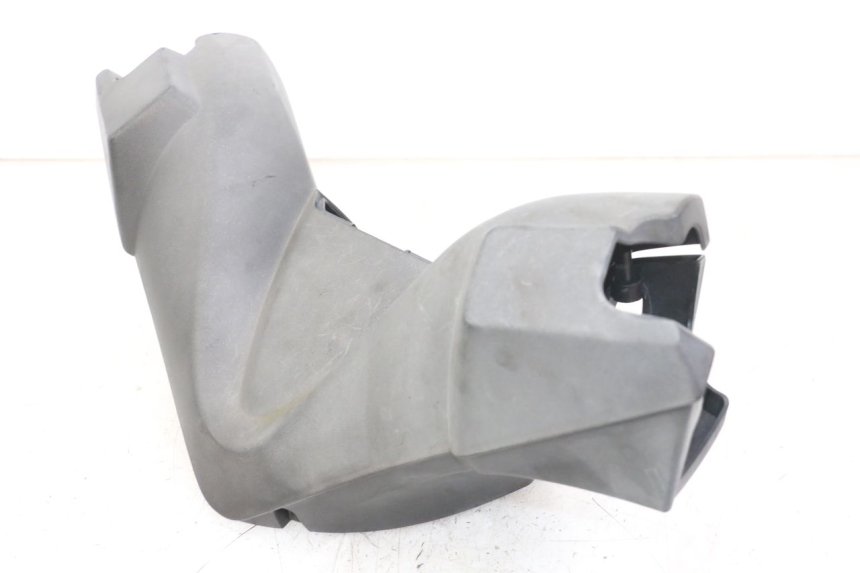 photo de COUVRE GUIDON  PEUGEOT SATELIS 125 (2010 - 2012) - Détail de la pièce