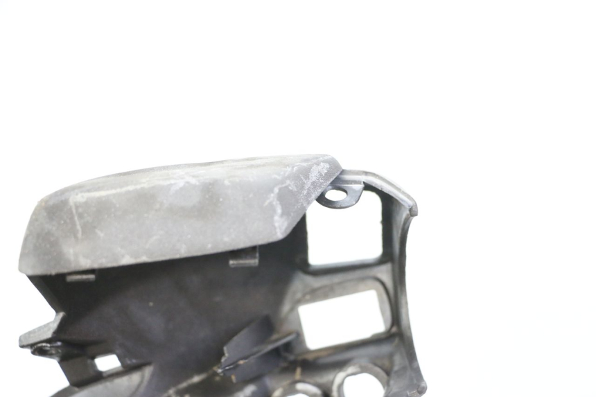 photo de COUVRE GUIDON PIAGGIO X8 125 (2004 - 2007) - État de surface