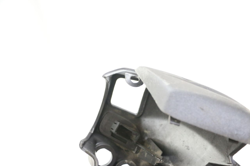 photo de COUVRE GUIDON PIAGGIO X8 125 (2004 - 2007) - Pièce contrôlée