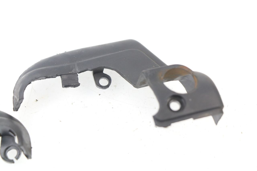 photo de COUVRE GUIDON  APRILIA SCARABEO GT 125 (1999 - 2007) - Vue d’ensemble