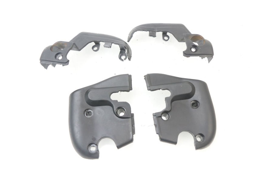 photo de COUVRE GUIDON  APRILIA SCARABEO GT 125 (1999 - 2007) - État de surface