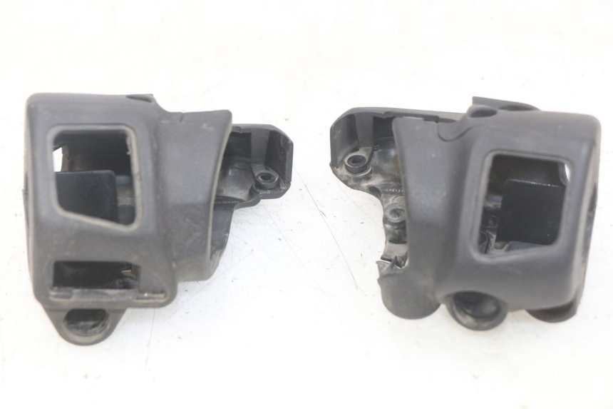 photo de COUVRE GUIDON APRILIA SCARABEO LIGHT 125 (2007 - 2011) - Vue principale