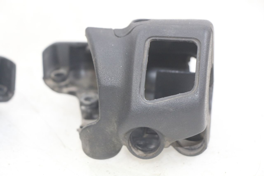 photo de COUVRE GUIDON APRILIA SCARABEO LIGHT 125 (2007 - 2011) - Pièce contrôlée