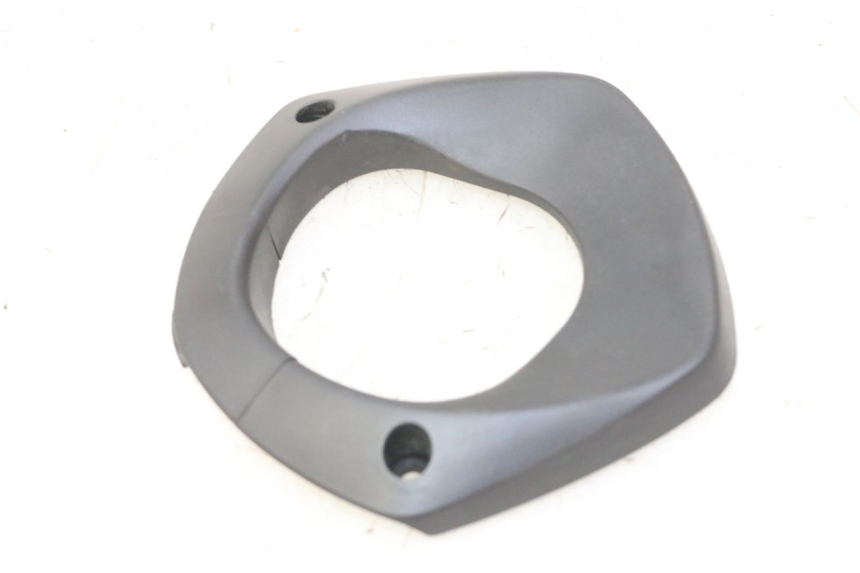 photo de COUVRE GUIDON  PEUGEOT STREETZONE I NAKED 2T 50 (2018 - 2020) - Détail de la pièce