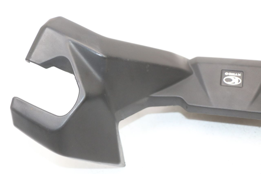 photo de COUVRE GUIDON  KYMCO SUPER 8 4T 50 (2021 - 2024) - Gros plan technique