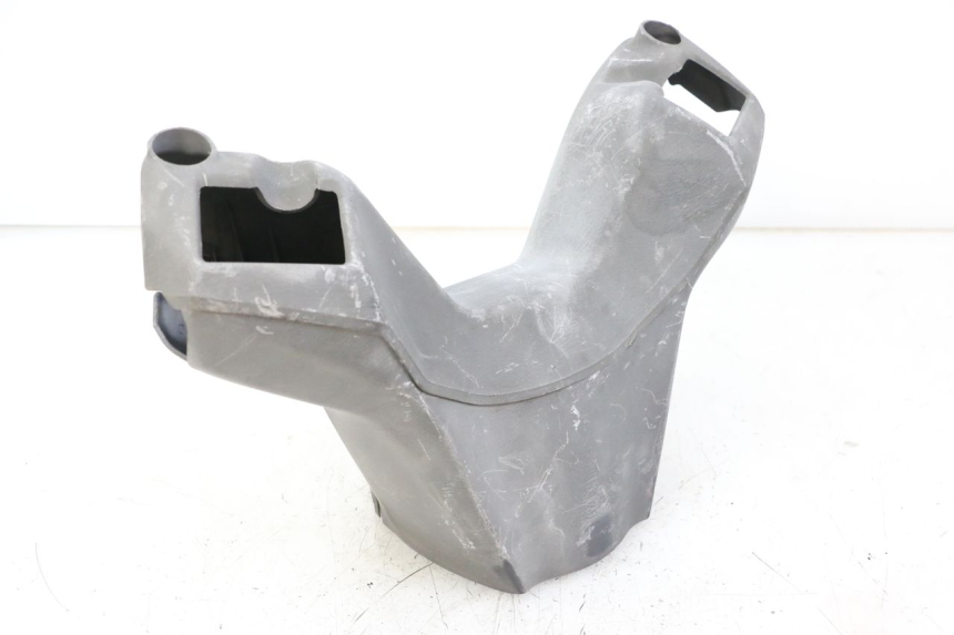 photo de COUVRE GUIDON SUZUKI BURGMAN 125 (2007 - 2014) - Gros plan technique