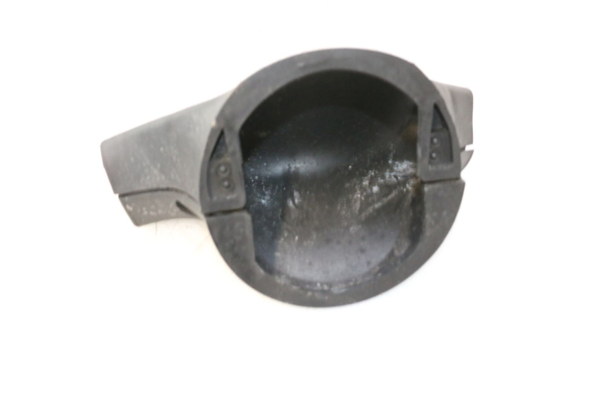 photo de COUVRE GUIDON  YAMAHA WAVE RUNNER GP R 1200 (2000 - 2003) - Détail de la pièce