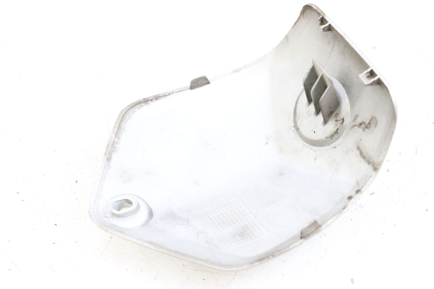 photo de COUVRE GUIDON YAMAHA X-MAX XMAX 125 (2010 - 2013) - Détail de la pièce