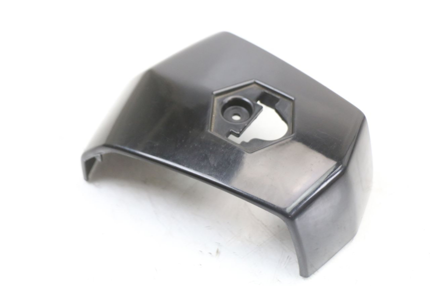 photo de COUVRE GUIDON PIAGGIO X10 125 (2012 - 2017) - Détail de la pièce