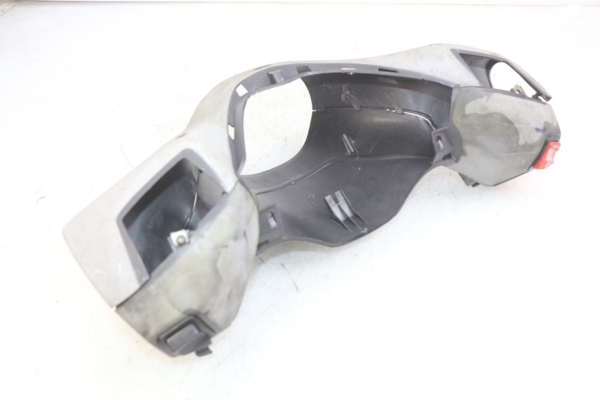 photo de COUVRE GUIDON PIAGGIO X9 EVOLUTION 125 (2003 - 2007) - Points de fixation