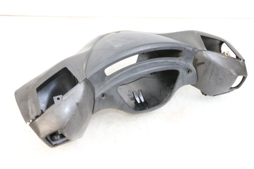 photo de COUVRE GUIDON  PIAGGIO X9 125 (2000 - 2003) - Vue d’ensemble