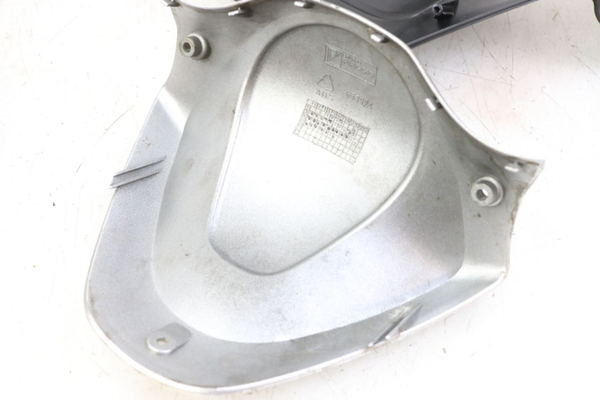 photo de COUVRE GUIDON PIAGGIO XEVO - X EVO 125 (2007 - 2017) - Photo complémentaire