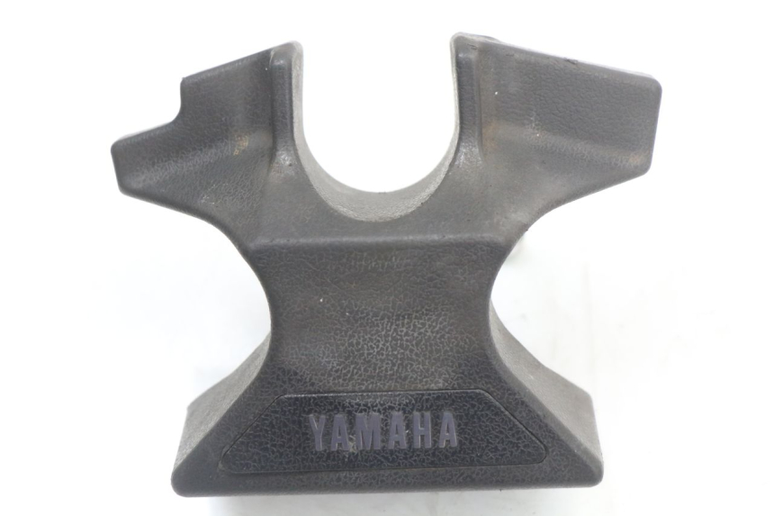 photo de COUVRE GUIDON  YAMAHA XJ F 900 (1983 - 1994) - Détail de la pièce