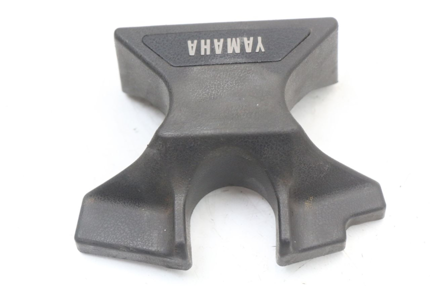 photo de COUVRE GUIDON  YAMAHA XJ F 900 (1983 - 1994) - Gros plan technique