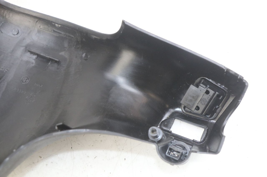 photo de COUVRE GUIDON PIAGGIO ZIP 2T 50 (2009 - 2019) - Vue rapprochée