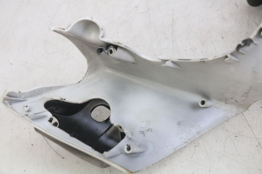 photo de COUVRE GUIDON PIAGGIO ZIP 2T 50 (2009 - 2019) - Angle alternatif