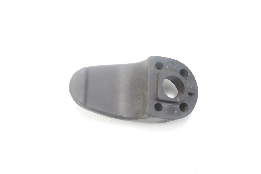 photo de CROCHET SAC KYMCO AGILITY DELIVERY 4T 50 (2018 - 2023) - Zoom état d’usage