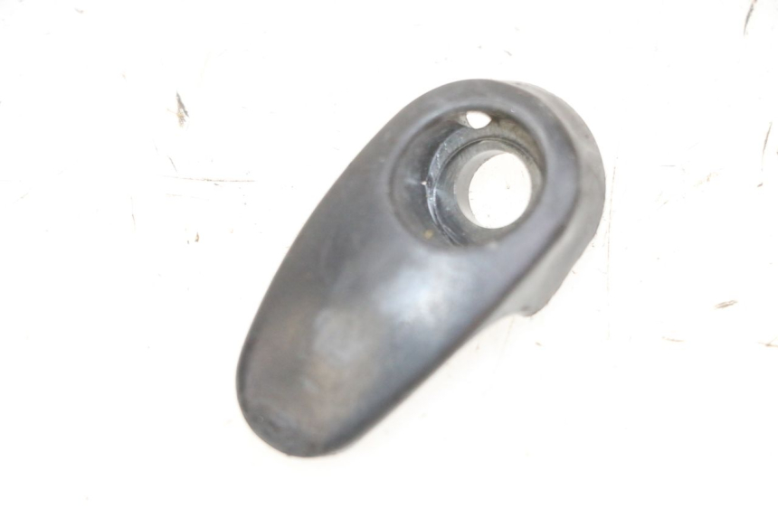 photo de CROCHET SAC KYMCO AGILITY NAKED RENOUVO 2T 50 (2011 - 2018) - Vue principale