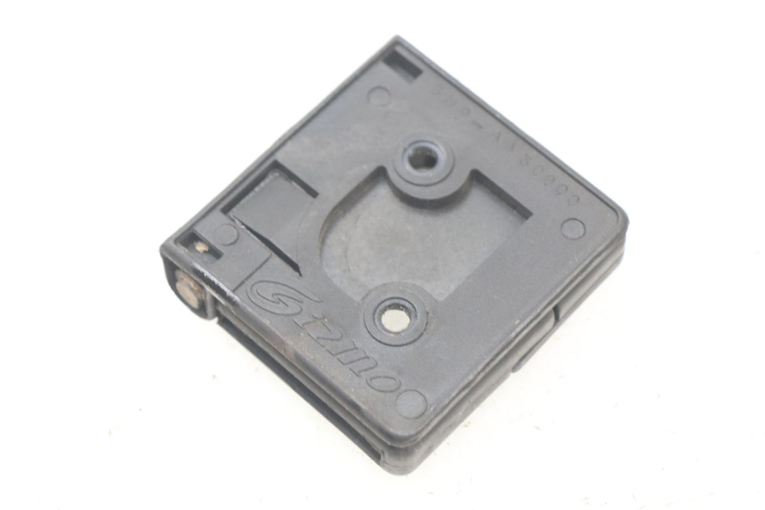 photo de CROCHET SAC PEUGEOT CITYSTAR 50 (2013 - 2017) - Détail de la pièce