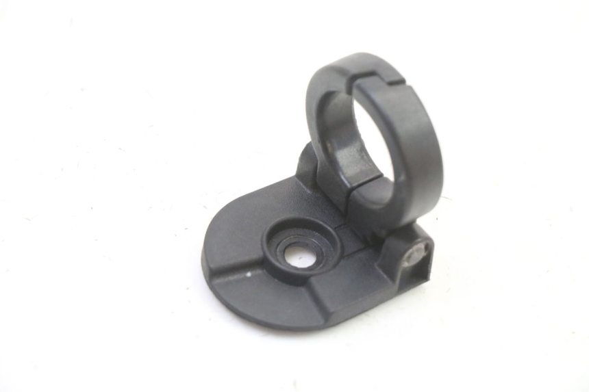 photo de CROCHET SAC SYM FIDDLE 3 III 50 (2014 - 2020) - Détail de la pièce