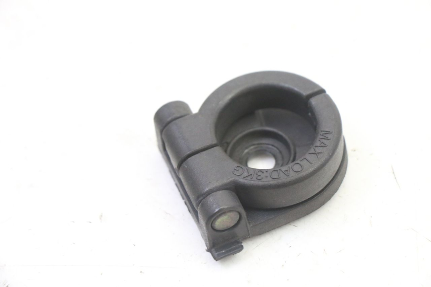 photo de CROCHET SAC SYM FIDDLE 3 III 50 (2014 - 2020) - Autre angle de vue