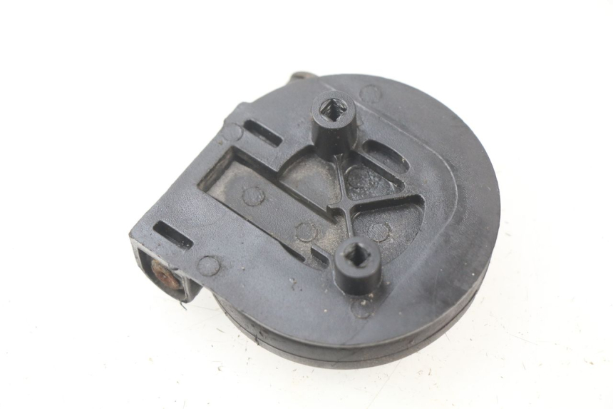 photo de CROCHET SAC PIAGGIO FLY 2T 50 (2004 - 2017) - Zoom état d’usage