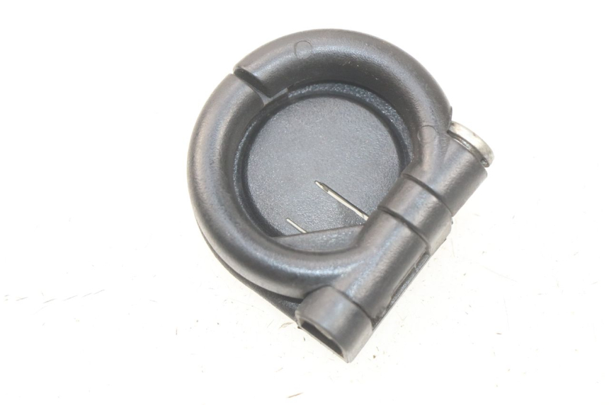 photo de CROCHET SAC PIAGGIO FLY 2T 50 (2004 - 2017) - Zoom état d’usage