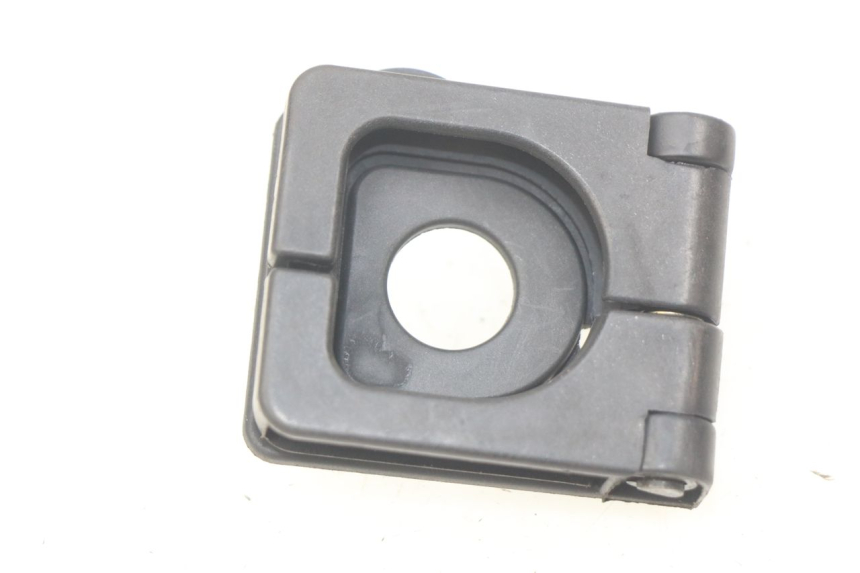 photo de CROCHET SAC PEUGEOT KISBEE 2T 50 (2010 - 2017) - Détail de la pièce