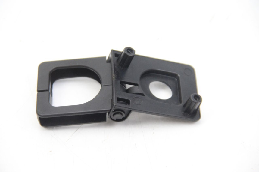 photo de CROCHET SAC PEUGEOT KISBEE 4T 50 (2018 - 2022) - Gros plan technique