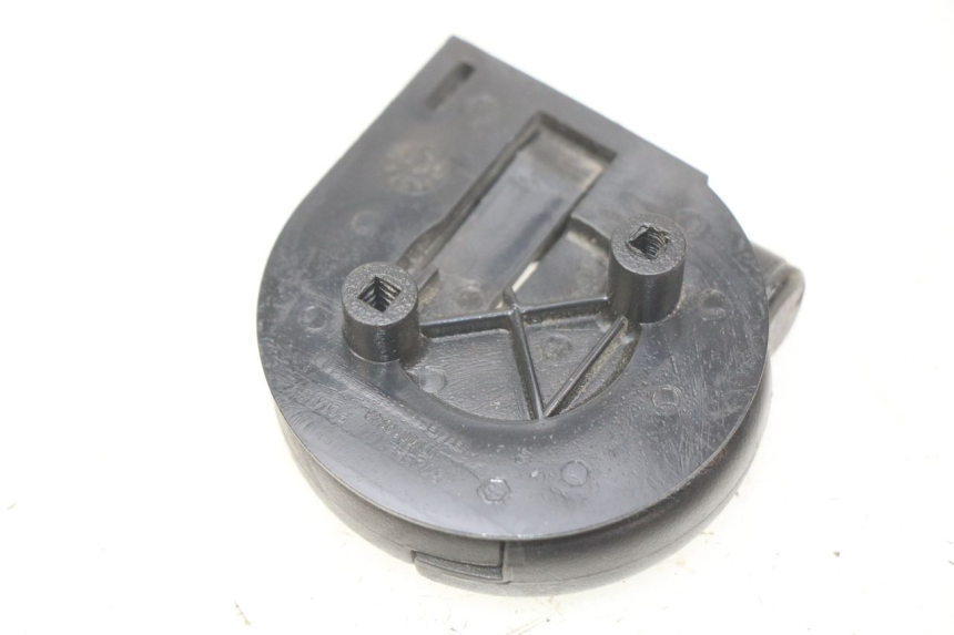 photo de CROCHET SAC PIAGGIO LIBERTY IGET 4T 50 (2015 - 2020) - Zoom état d’usage