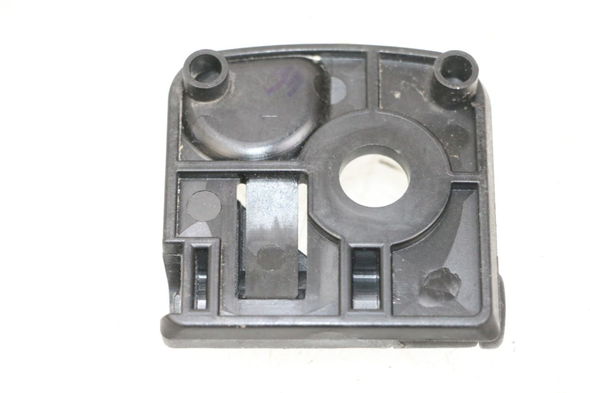 photo de CROCHET SAC YAMAHA NEO'S CORE 1 (2022 - 2026) - Zoom état d’usage