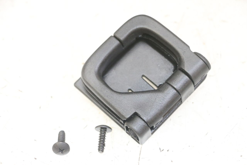 photo de CROCHET SAC PIAGGIO NRG POWER PUREJET 50 (2018 - 2021) - Zoom état d’usage