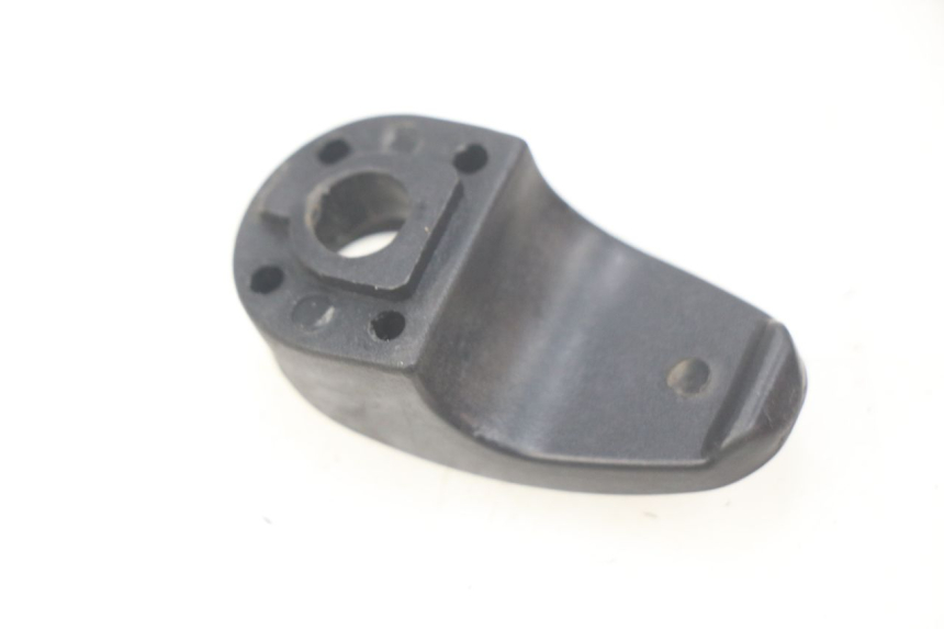 photo de CROCHET SAC SYM ORBIT 2 2T 50 (2008 - 2018) - Zoom état d’usage