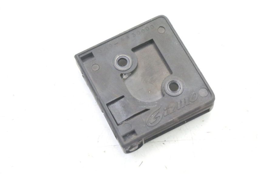 photo de CROCHET SAC PEUGEOT CITYSTAR 125 (2011 - 2017) - Autre angle de vue