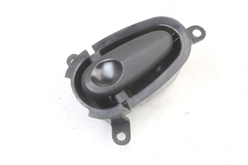 photo de CROCHET SAC PEUGEOT DJANGO 125 (2014 - 2017) - Détail de la pièce