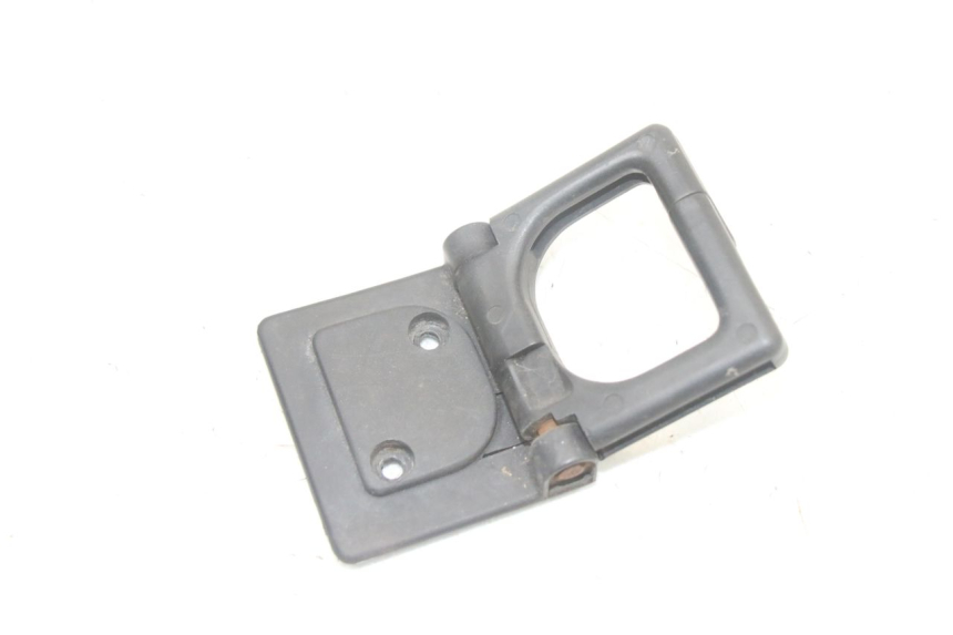 photo de CROCHET SAC PEUGEOT SATELIS COMPRESSOR K15 125 (2006 - 2009) - Détail de la pièce