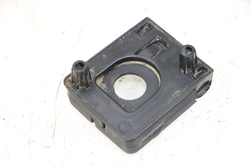 photo de CROCHET SAC PEUGEOT SPEEDFIGHT 3 LC 2T 50 (2009 - 2015) - Zoom état d’usage