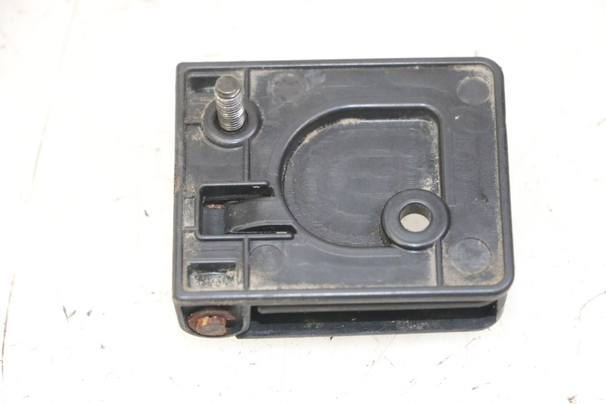 photo de CROCHET SAC PEUGEOT VIVACITY 125 (2010 - 2017) - Détail de la pièce