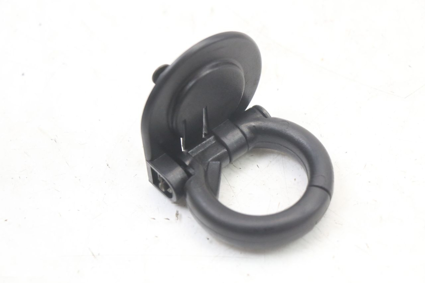 photo de CROCHET SAC PIAGGIO LIBERTY IGET 4T 50 (2021 - 2025) - Zoom état d’usage