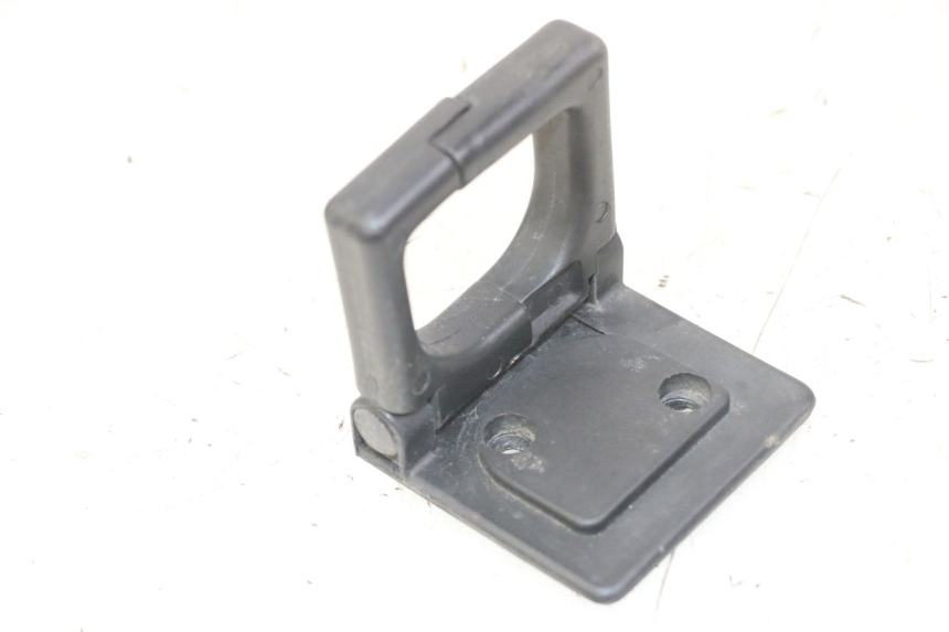 photo de CROCHET SAC PEUGEOT SATELIS 125 (2013 - 2018) - Vue principale